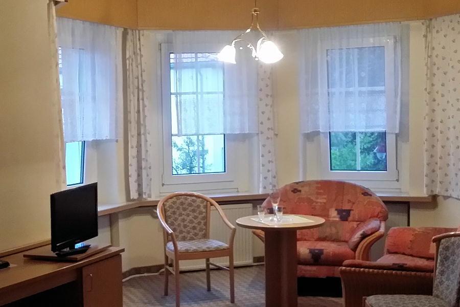 Kurhaus Jonsdorf Hotel Ngoại thất bức ảnh