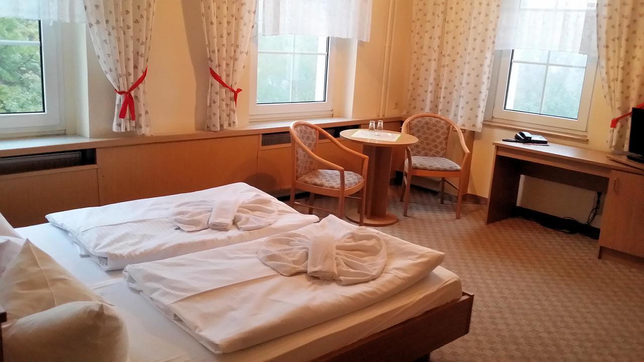 Kurhaus Jonsdorf Hotel Ngoại thất bức ảnh